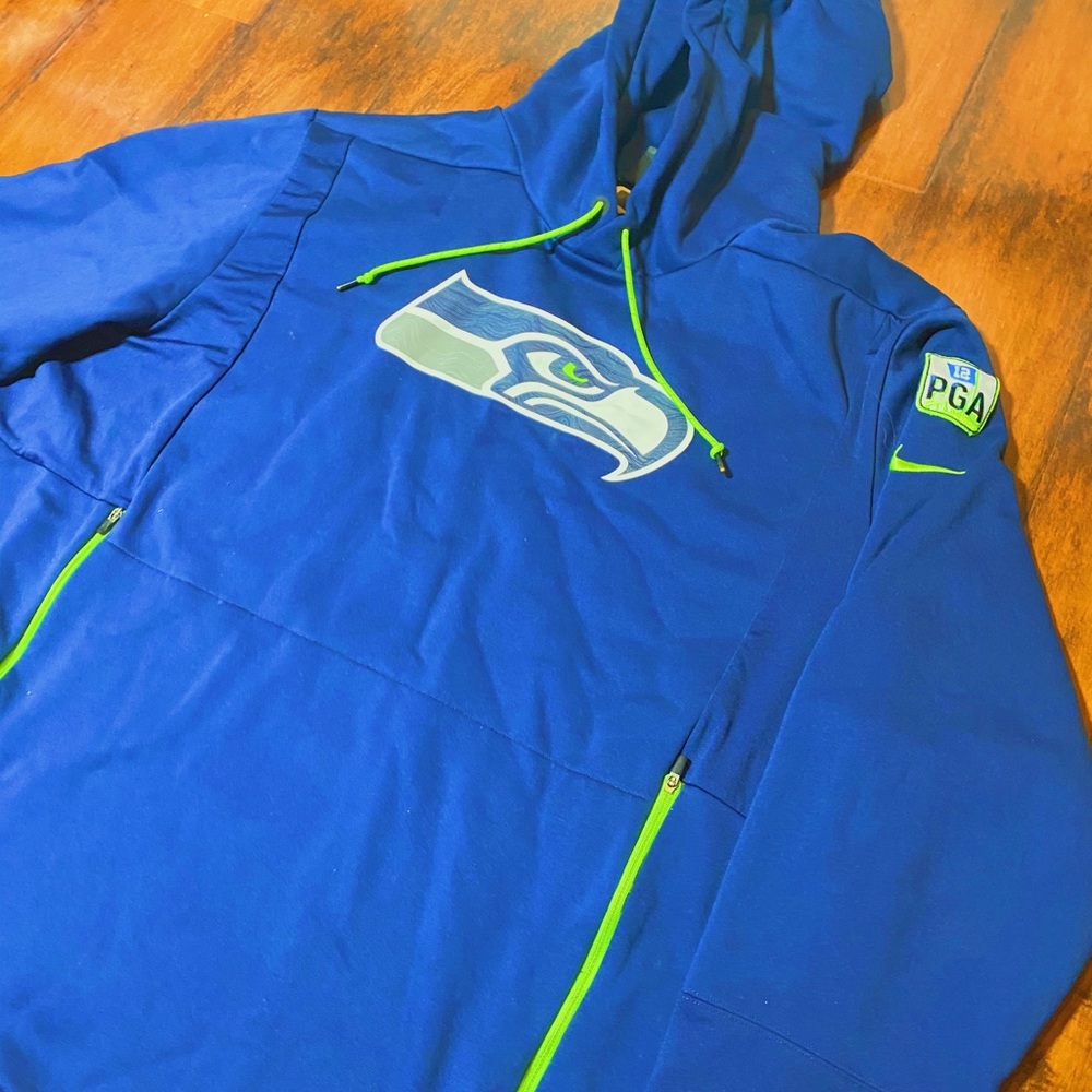 SEAHAWKS SWEATER !!!